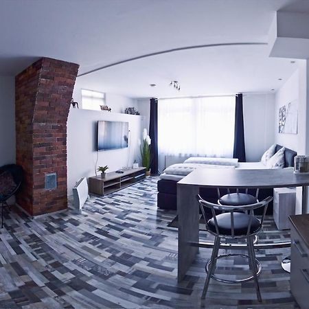 Moderne Wohnung Schwarzwald - In Bester Lage Direkt Am Fluss バート・ヴィルトバート エクステリア 写真