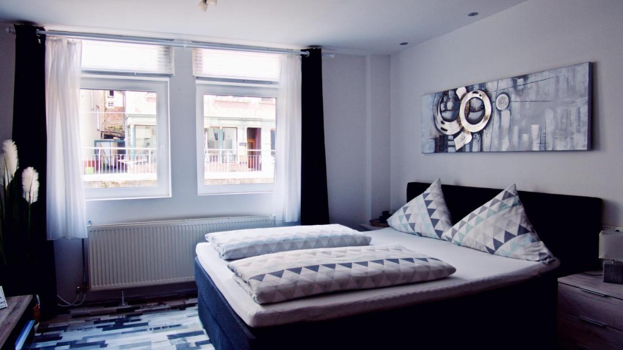 Moderne Wohnung Schwarzwald - In Bester Lage Direkt Am Fluss バート・ヴィルトバート エクステリア 写真