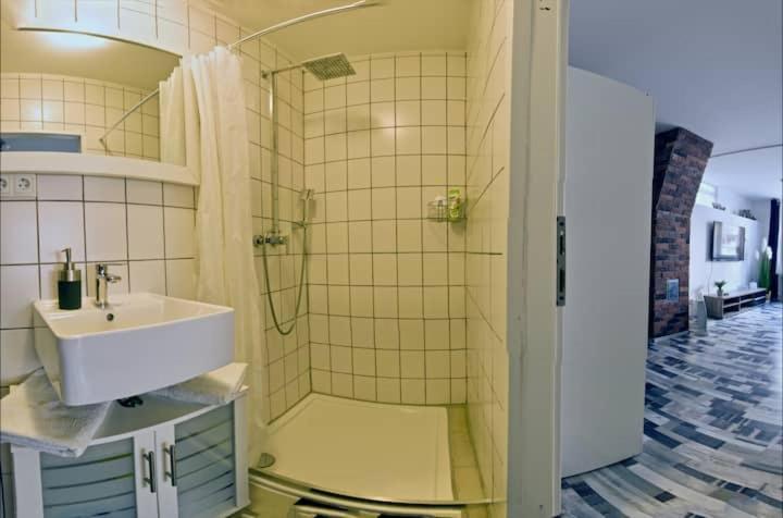 Moderne Wohnung Schwarzwald - In Bester Lage Direkt Am Fluss バート・ヴィルトバート エクステリア 写真